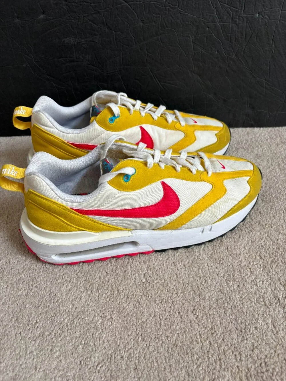 Nike Air Max Dawn Vivid Sulfer Siren Red Men's Running Shoes Size 13 DQ7643-700